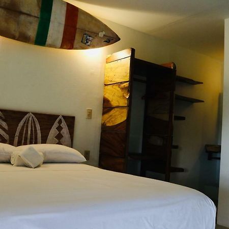 Experiencia Surf Camp Hostel Brisas de Zicatela Екстериор снимка