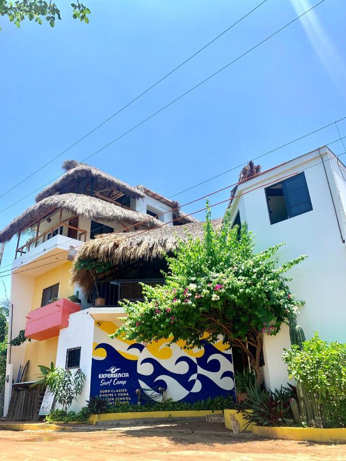 Experiencia Surf Camp Hostel Brisas de Zicatela Екстериор снимка