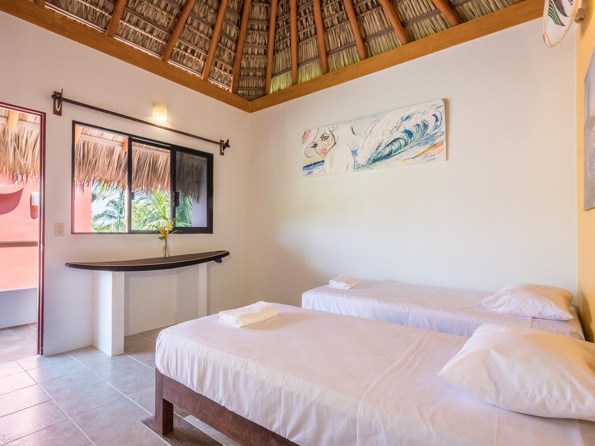 Experiencia Surf Camp Hostel Brisas de Zicatela Екстериор снимка