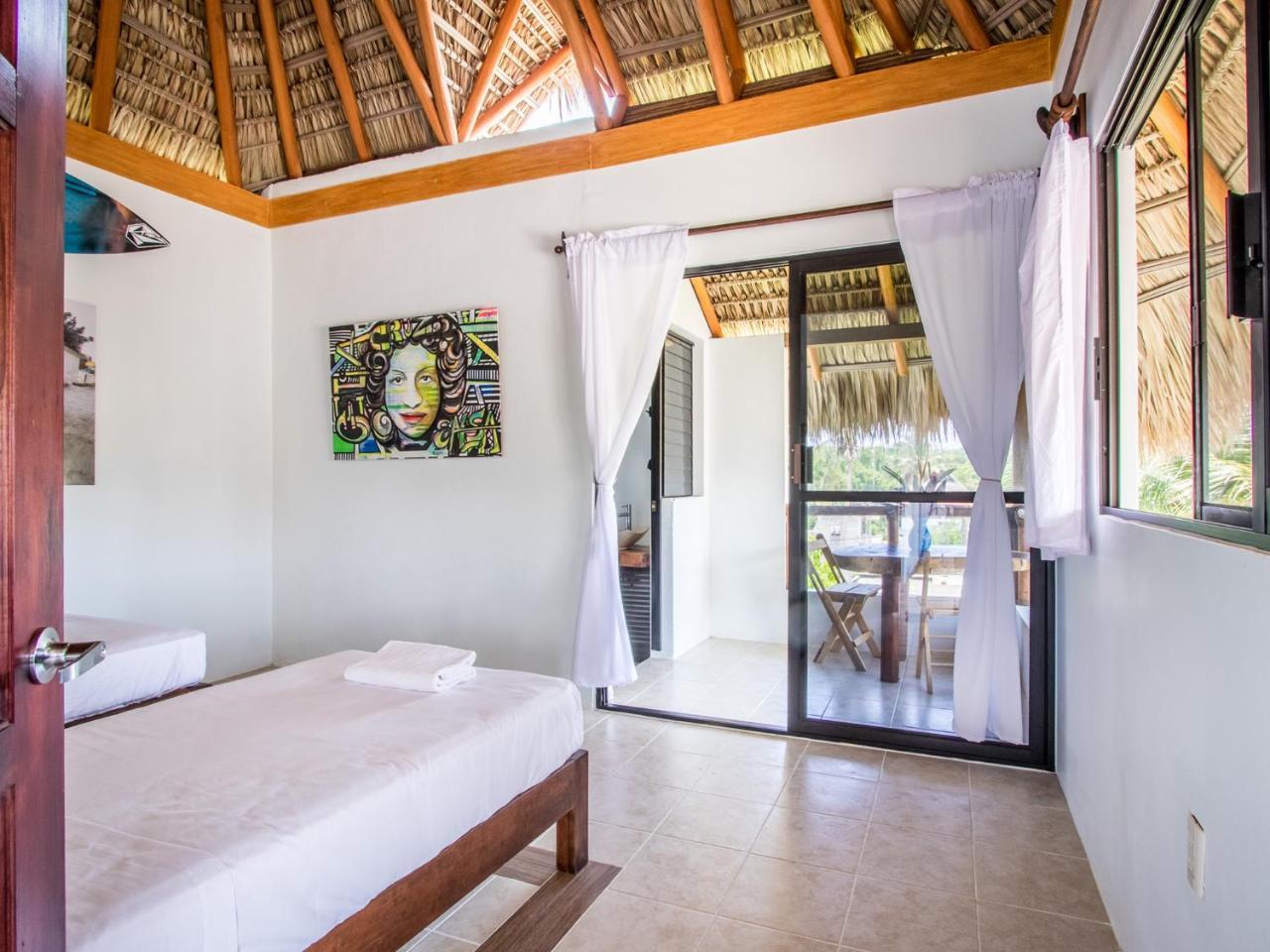 Experiencia Surf Camp Hostel Brisas de Zicatela Екстериор снимка