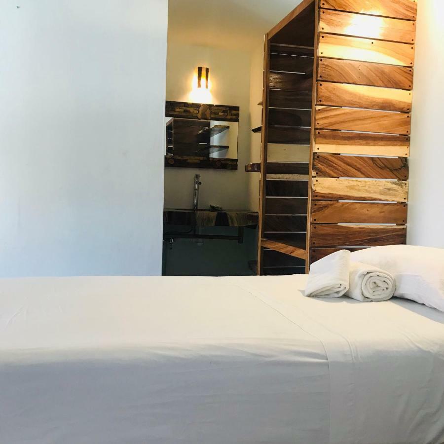 Experiencia Surf Camp Hostel Brisas de Zicatela Екстериор снимка